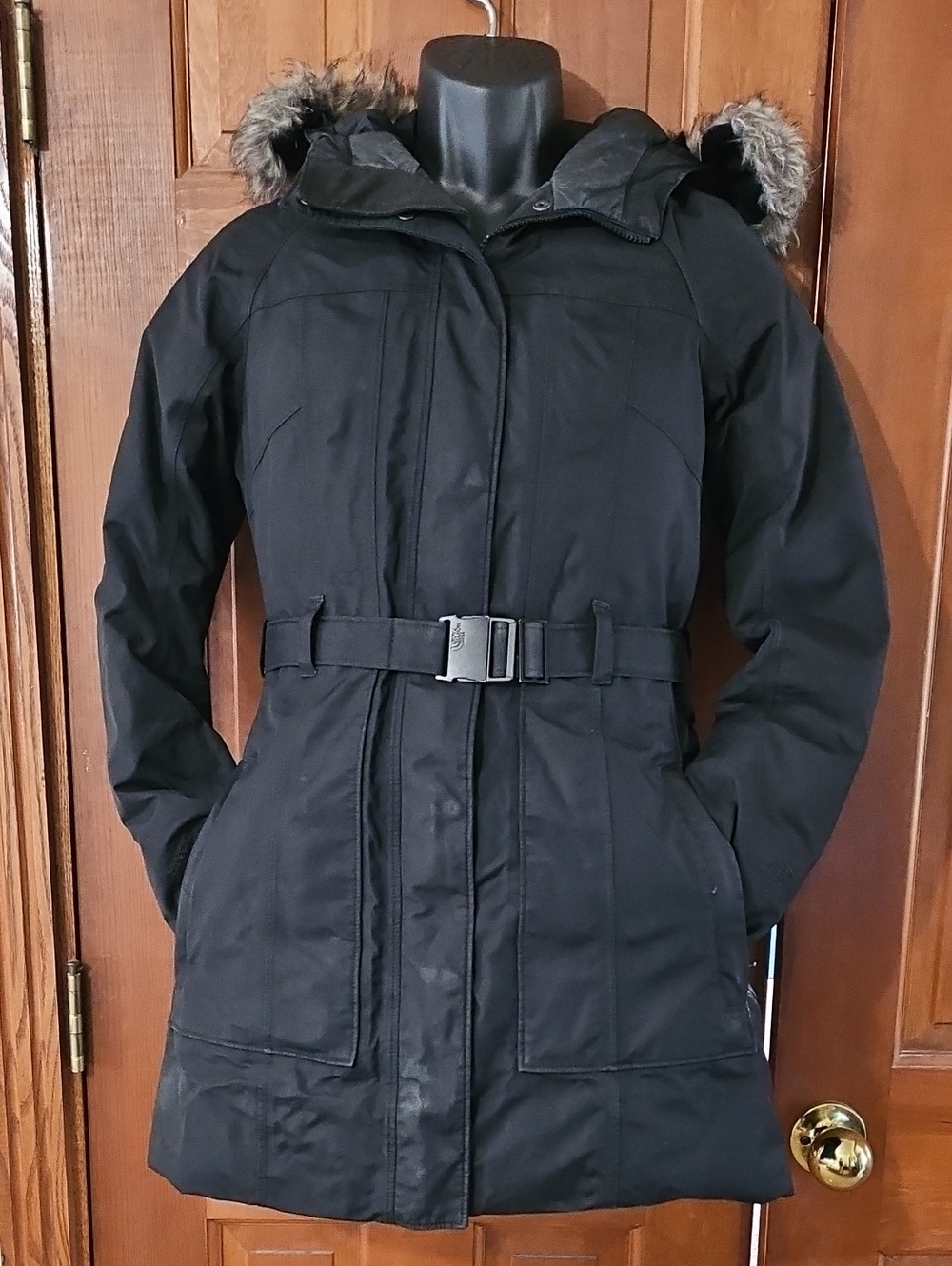 The North Face Black Belted Goose Down Insulated Coat with Faux-Fur Trim Hood Sm